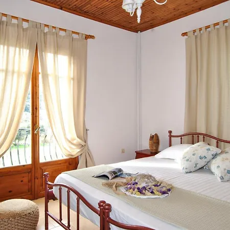 La Nonna Efrosini 아파트 Anomeriá